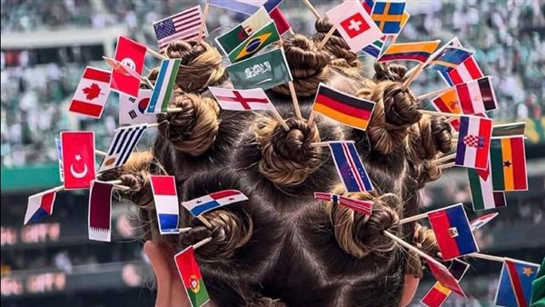 طفلة مكسيكية ترسم مشهد المحبة والتعايش في كأس العالم