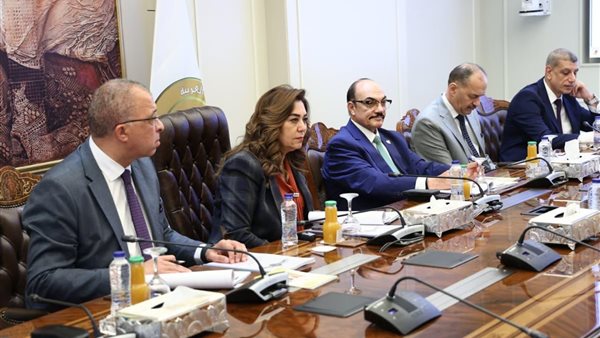 370 متقدمًا يتنافسون على 23 وظيفة قيادية في الوزارة