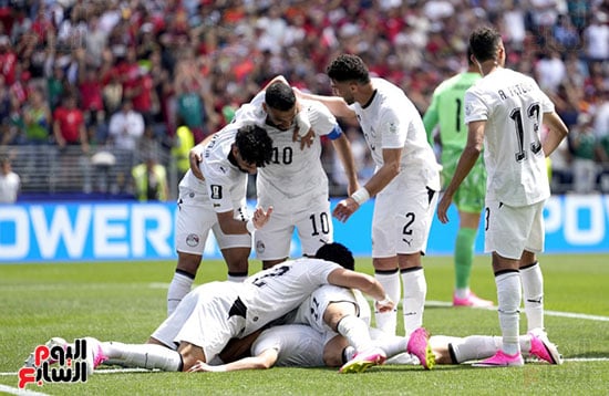 احتفال لاهبى منتخب مصر بالهدف الأول