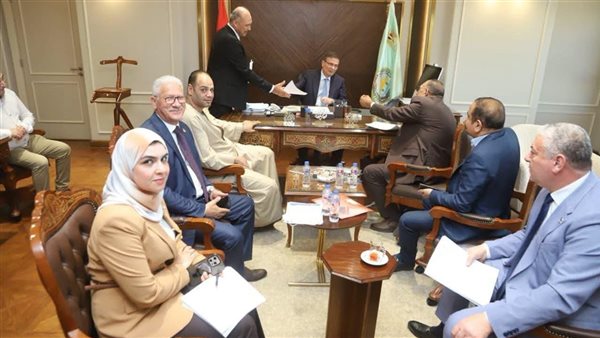 وزير الزراعة يلتقي النواب: دعم الفلاح أولوية وتشديد الرقابة على الأسمدة