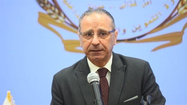 التجارة الداخلية ” تطلق خدمات السجل التجاري بالعاصمة الجديدة عبر البريد المصري