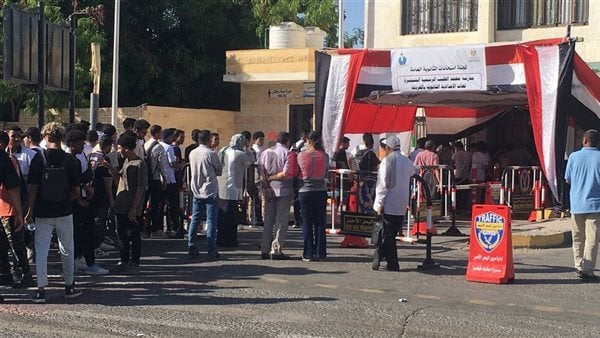 انطلاق ماراثون الثانوية العامة.. 4432 طالبا وطالبة يؤدون الامتحانات بالبحر الأحمر داخل 14 لجنة