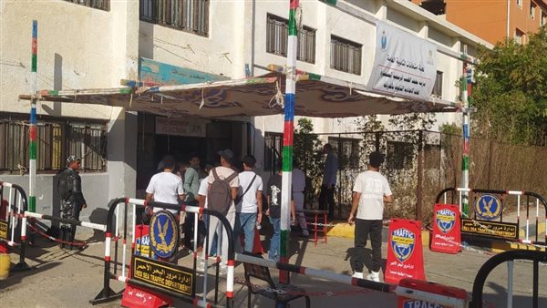14 لجنة تستقبل طلاب الثانوية العامة بالبحر الأحمر
