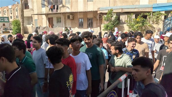 اتحاد أمهات مصر يطالب بالسماح بدخول الطلاب للجان مبكرا بامتحانات الثانوية العامة