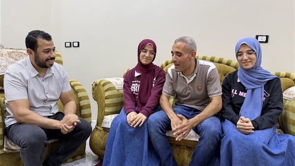 من ختم القرآن إلى أوائل الشهادة الإعدادية.. آلاء وأروى توأم الجيزة: نبدأ يومنا بالصلاة ونستعين بالله في كل خطوة