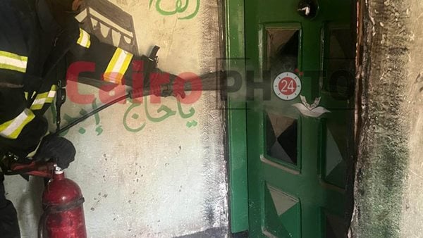 بغاز ثاني أكسيد الكربون للتجميد.. ضبط ثعبان داخل شقة بمصر القديمة بعد استغاثة الأهالي