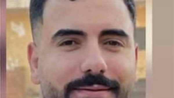 والد الشاب المتوفى صعقا بالكهرباء داخل نادي الزيدي بالصف: ابني رحل ضحية الإهمال
