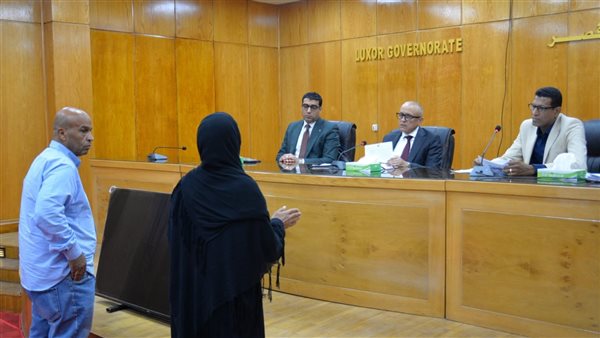محافظ الأقصر يعقد لقاء «اليوم المفتوح» لبحث مطالب وشكاوى الأهالي.. صور