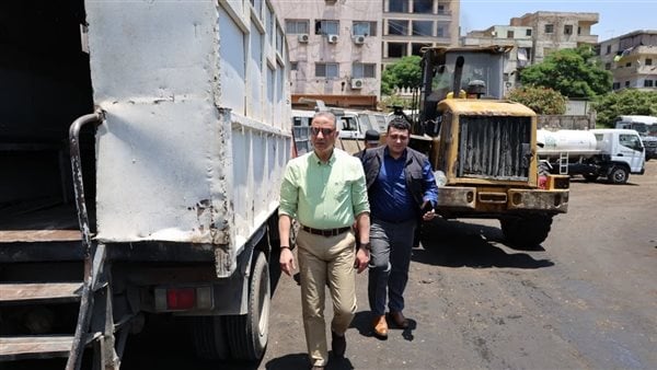 جولات مفاجئة في 5 أحياء.. محافظ الجيزة يفحص مستوى الخدمات ويتابع جاهزية معدات النظافة ويشدد على منع الإشغالات