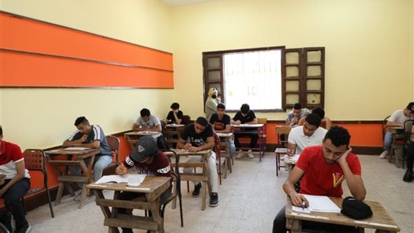 انطلاق ثاني أيام امتحانات الثانوية العامة بالدقهلية.. والطلاب يؤدون اليوم امتحان اللغة الأجنبية الثانية