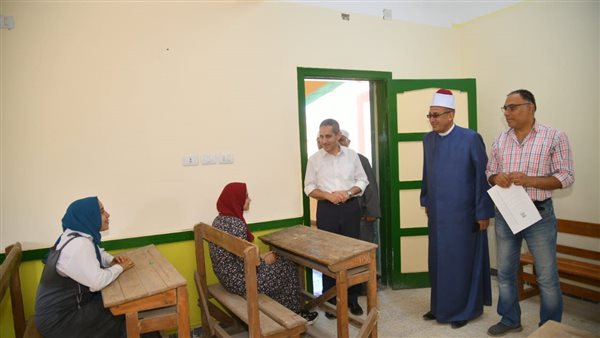 طلاب العلمي بالأزهر يؤدون امتحان الأحياء اليوم وسط إجراءات مشددة لضبط اللجان