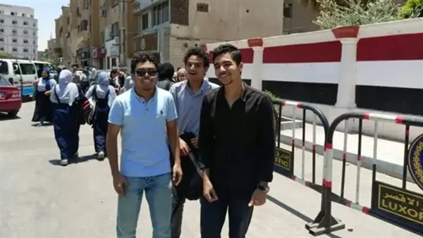 تفتيش إلكتروني للطلاب قبل اللجان.. استعدادات مكثفة بالقليوبية لضمان انتظام امتحانات الثانوية العامة