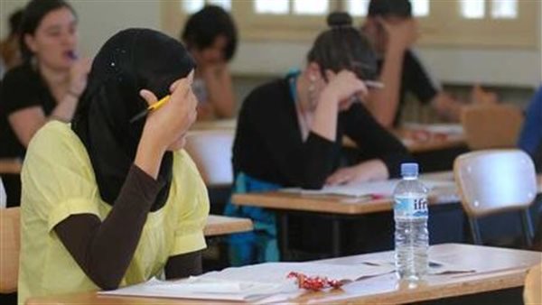 اتحاد أمهات مصر: امتحانات اللغة الأجنبية الثانية جاءت في مستوى الطالب المتوسط