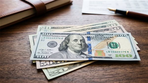 سعر الدولار اليوم الثلاثاء في ختام التعاملات.. انخفاض مفاجئ بالبنوك الآن
