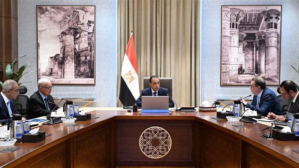 مدبولي يتابع خطة إعادة هيكلة وحدات بالجهاز الإداري لترشيد الإنفاق ورفع كفاءة الأداء
