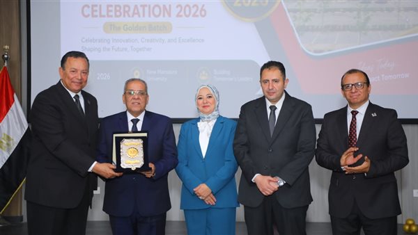 محافظ دمياط يشيد بإبداعات طلاب هندسة المنصورة الجديدة ويدعم الأفكار المبتكرة