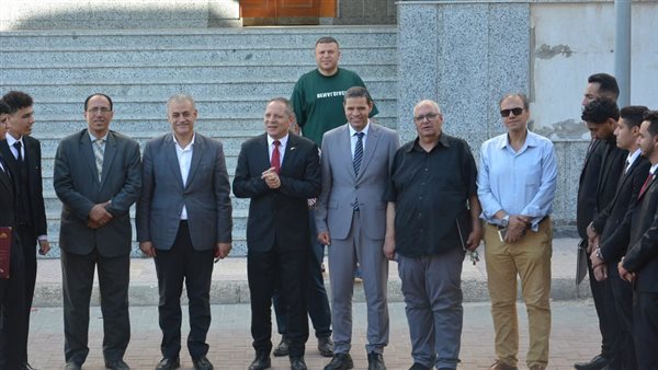 جامعة دمياط تستعرض إبداعات طلاب برنامج متعدد اللغات وتأهيلهم لسوق العمل