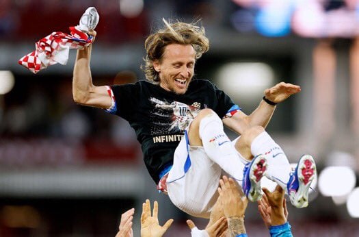 كرواتيا تحتفل بمودريتش (5) كرواتيا تحتفل بمودريتش (5)