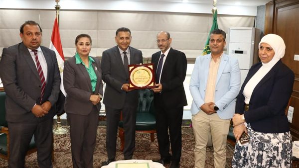 محافظ القليوبية يناقش مع بنك الشفاء زيادة الطاقة الاستيعابية للمستشفيات