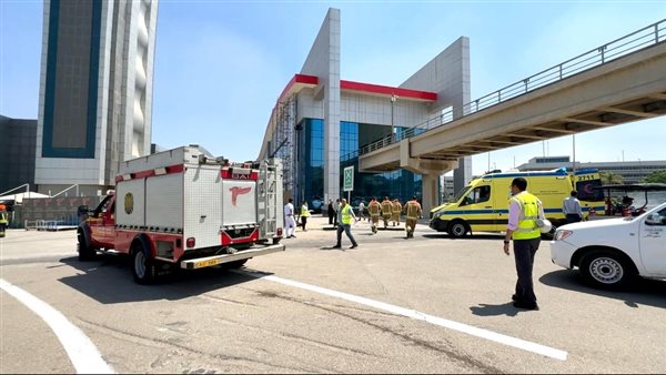 مطار القاهرة الدولي ينفذ تجربة طوارئ جزئية لمحاكاة إخلاء الناقل الآلي إثر عطل فني