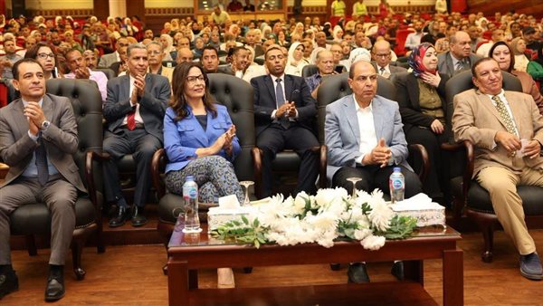 وزيرة الثقافة ومحافظ المنيا يفتتحان الملتقى الإقليمي الثالث والعشرين لأدباء وسط الصعيد