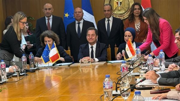 وزارة الصحة توقع اتفاقيتين مع الاتحاد الأوروبي لدعم القطاع الصحي بـ 300 مليون يورو