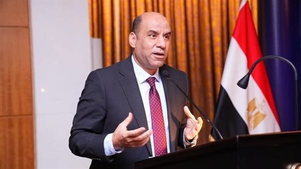 وزير العمل يستعرض مزايا قانون العمل الجديد أمام مجتمع الأعمال وغرفة التجارة الأمريكية