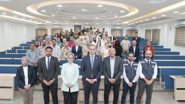 رئيس الرعاية الصحية يتابع تدريب الكوادر واختيار العاملين في منظومة التأمين الشامل بالمنيا