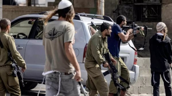 جيش الاحتلال يعتقل 10 فلسطينيين في رام الله وسط هجمات للمستوطنين