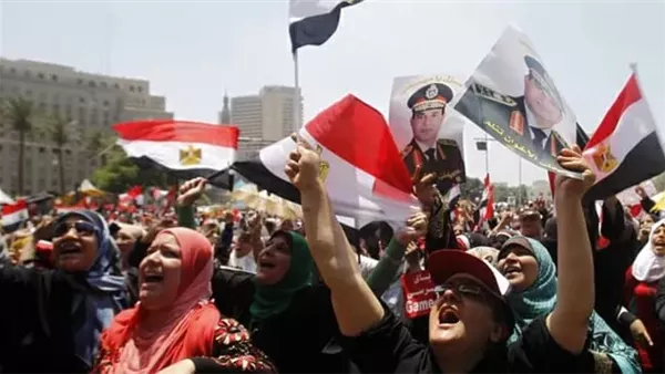 شهوة التمكين وأخونة المؤسسات، هكذا حركت خطايا الجماعة شرارة الانفجار الشعبي في 30 يونيو