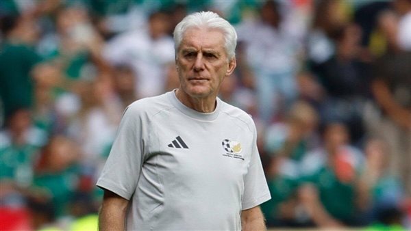 مدرب منتخب جنوب أفريقيا يثير التساؤلات حول مستقبله بعد كأس العالم 2026