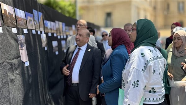 جامعة القاهرة تفتتح معرض التصوير الفوتوغرافي الوثائقي “هنا الجيزة” بمشاركة 100 طالب وطالبة