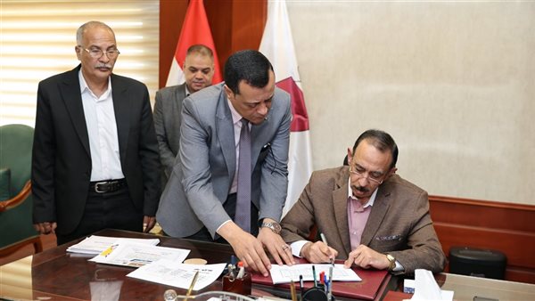 محافظ سوهاج يعتمد نتيجة الشهادة الإعدادية لعام 2026 بنسبة نجاح 72.87%