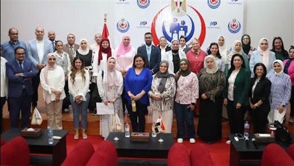 تكريم فريق عمل عيادة “نور”.. أول تجربة للعلاج الجدلي السلوكي في مستشفيات الصحة النفسية