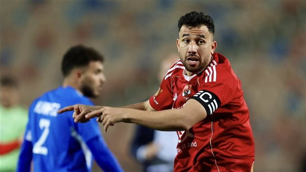 الأهلي يُكمل تفاصيل صفقة بيع تريزيجيه إلى الرياض السعودي