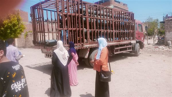 قافلة سكانية شاملة في قرية أبو بكر الصديق بمركز بدر