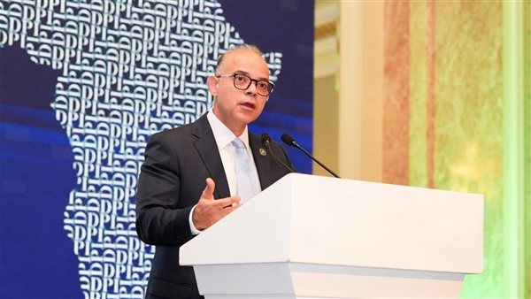وزير الاستثمار يؤكد أهمية ربط المنتج المصري بسلاسل القيمة العالمية