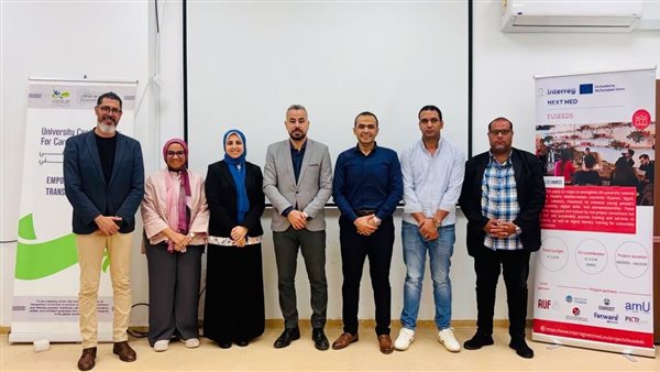 جامعة دمنهور تستقبل وفد مؤسسة Enroot لمناقشة إنشاء وحدة خدمات تطوير الأعمال