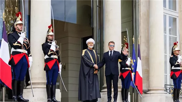 سلطان عمان وماكرون يطلقان شراكة استراتيجية ويوقعان اتفاقيات بمليارات الدولارات مع رسائل هامة حول مضيق هرمز وفلسطين