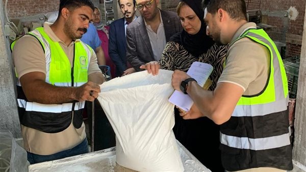 إحباط تصنيع طن من حلوى الأطفال بمصنع غير مرخص باستخدام مواد غير صالحة للاستهلاك