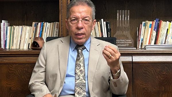 نقيب الأطباء: ضرورة خفض أعداد المقبولين بكليات الطب لضمان جودة التعليم وسلامة المرضى