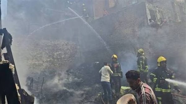 تشكيل لجنة هندسية لمعاينة المباني المتضررة من حريق منشأة ناصر
