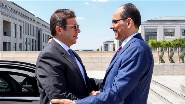 رئيس المخابرات المصرية يلتقي نظيره التركي لبحث القضايا ذات الاهتمام المشترك