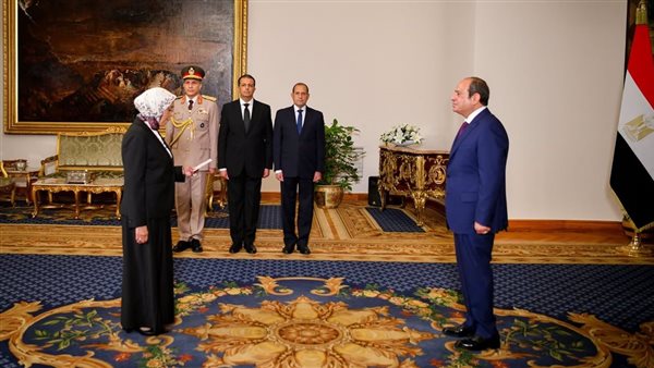 صور توثق أداء رؤساء الهيئات القضائية الجدد لأداء اليمين أمام السيسي وتكريم السابقين