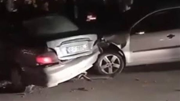 إصابة 9 أشخاص في حادث تصادم سيارتين بمنطقة الصف