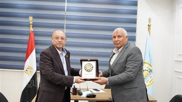 محافظ مطروح يبحث سبل تعزيز التعاون مع جامعة الدلتا لدعم أبناء المحافظة وجهود التنمية