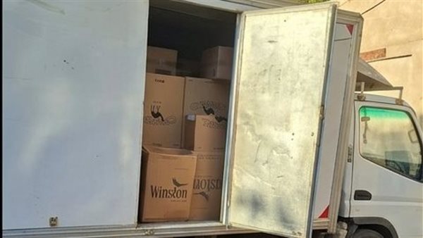 ضبط 36 ألف علبة سجائر و700 عبوة معسل مجهولة المصدر في الفيوم