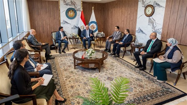 وزير البترول يبحث مع رئيس دانة غاز خطط التوسع وزيادة الإنتاج من حقول الدلتا