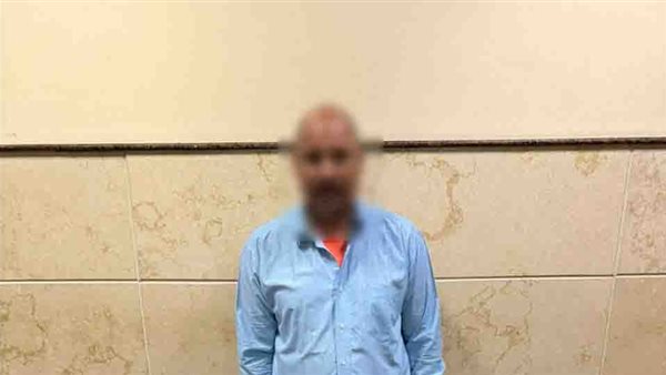 القبض على عامل بتهمة سرقة أموال من سيارة ربع نقل في البحيرة