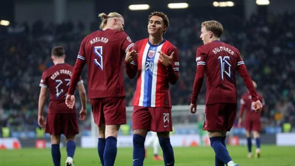 النرويج تواصل كتابة التاريخ في كأس العالم وتحتفل مع الجماهير بعد التأهل